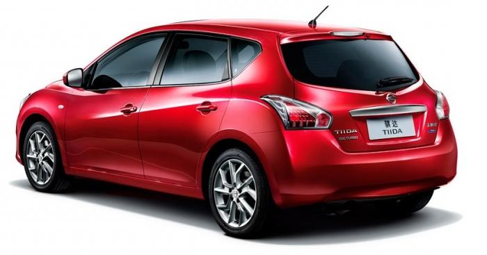 Descrição geral e especificações de Nissan-Tiida