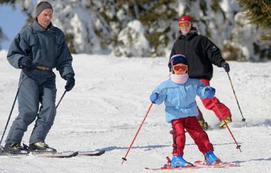 Diversão de inverno para crianças e adultos