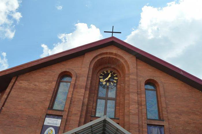 Novosibirsk: Catedral da Transfiguração de Nosso Senhor - Catedral no coração da Sibéria