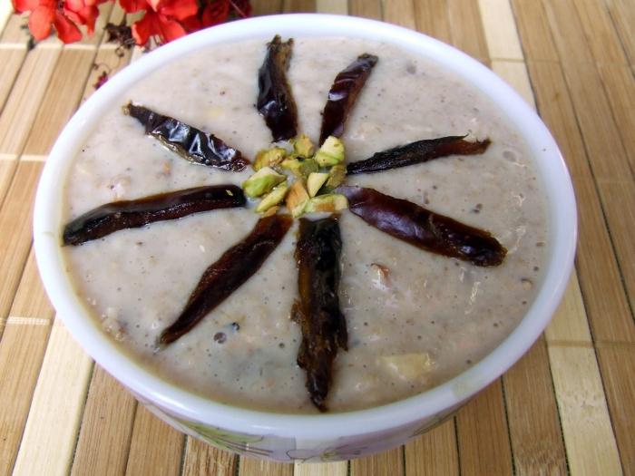 como cozinhar semolina cozida em um fogão lento