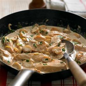 frango em molho cremoso com champignons