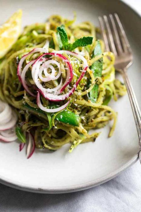 salada de nabo amarelo com verdes