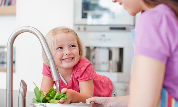 Saladas da criança - é útil e saboroso!
