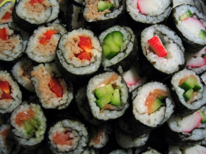 quantas calorias em sushi