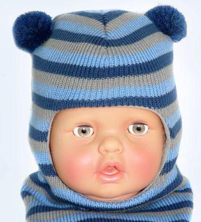 Hat capacete para o menino com agulhas de tricô - como amarrar, de modo que o bebê está quente e confortável?