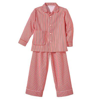 Pijamas para a menina. Como escolher a roupa certa para dormir?