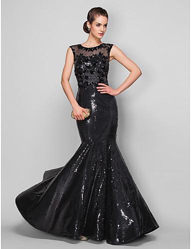 Vestidos de formatura no chão - ideal para uma festa de formatura de gala