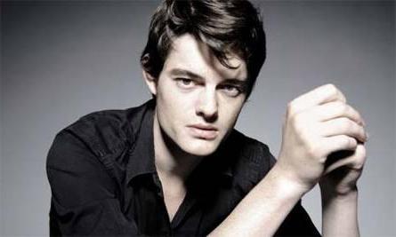 Sam Riley 