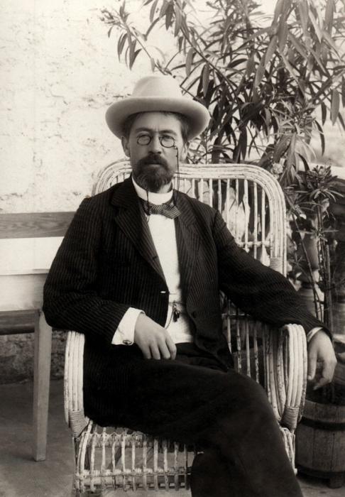 análise de camaleão chekhov 