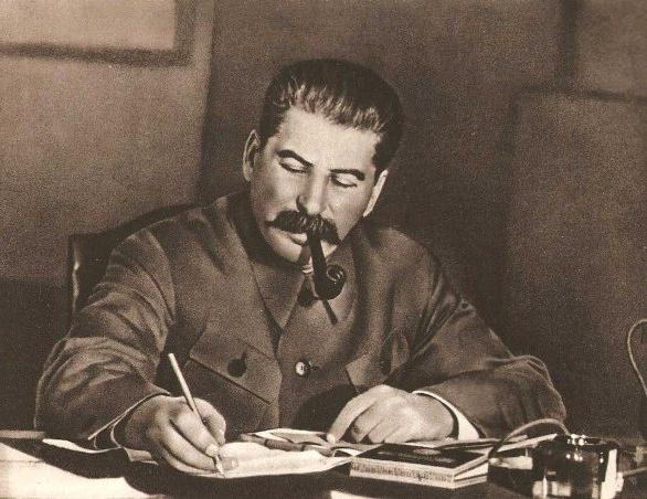 Por que Lenin é Lenin e Stalin é Stalin?