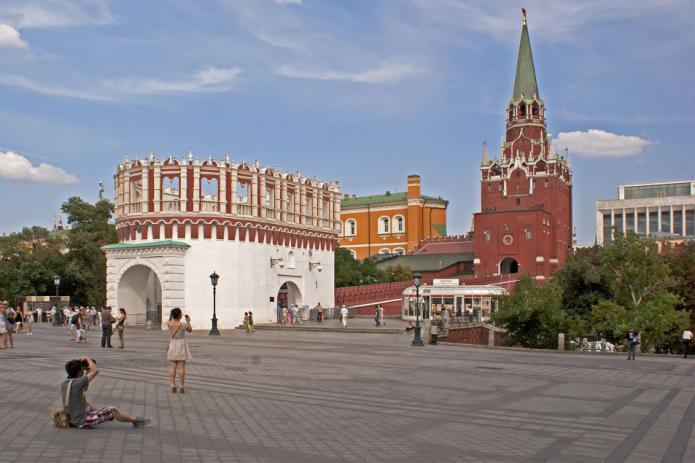 Borovitskaya Torre do Kremlin de Moscou: história. Como chegar a torre?