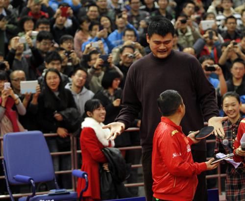 Quem é o maior jogador de basquete do mundo? Crescimento e fotos de atletas