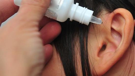 Otite do ouvido: tratamento, sintomas e causas